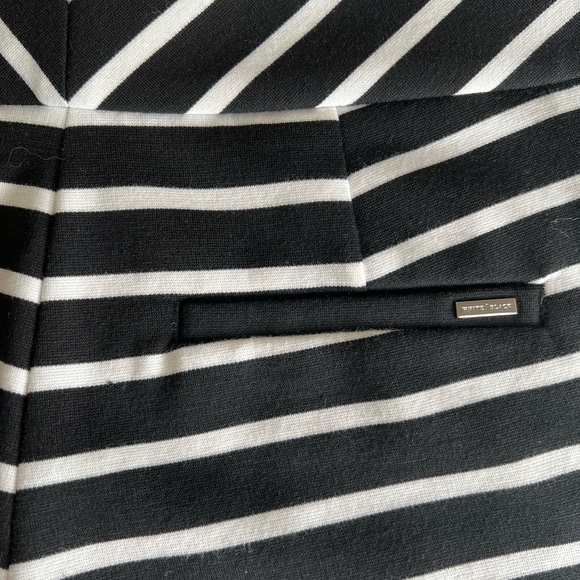 🛍️ White House Black Market Striped Button Front Short Size 4 - Picture 5 of 6